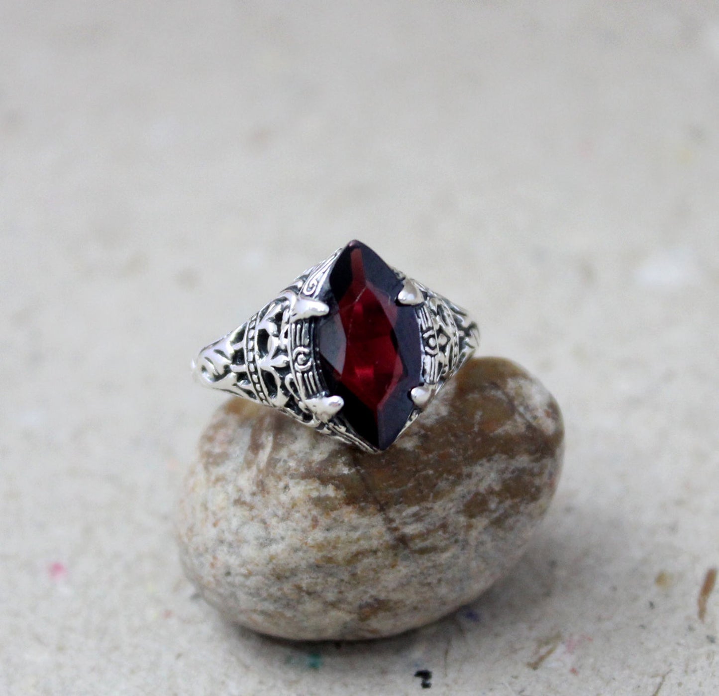 Red Garnet Ring,Filigree,oxidized Silver Ring,Solid 925 Sterling Silver Jewelry,Solitaire Engagement Ring,Anniversary Gift