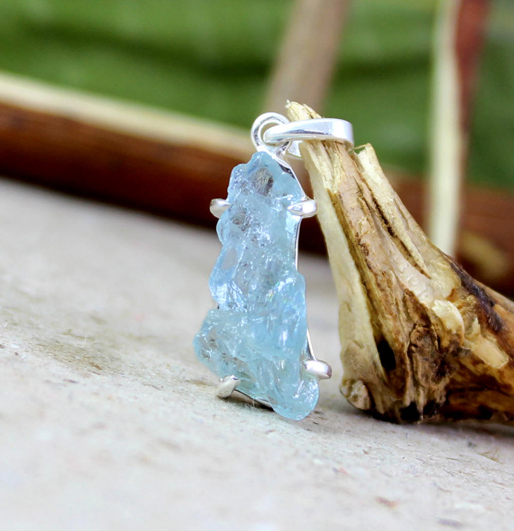 Aquamarine Rough Pendant, rough gemstone Pendant, Prong Setting Pendant, 925 Sterling Silver Pendant, Handmade Pendant Jewelry, Girl Pendant