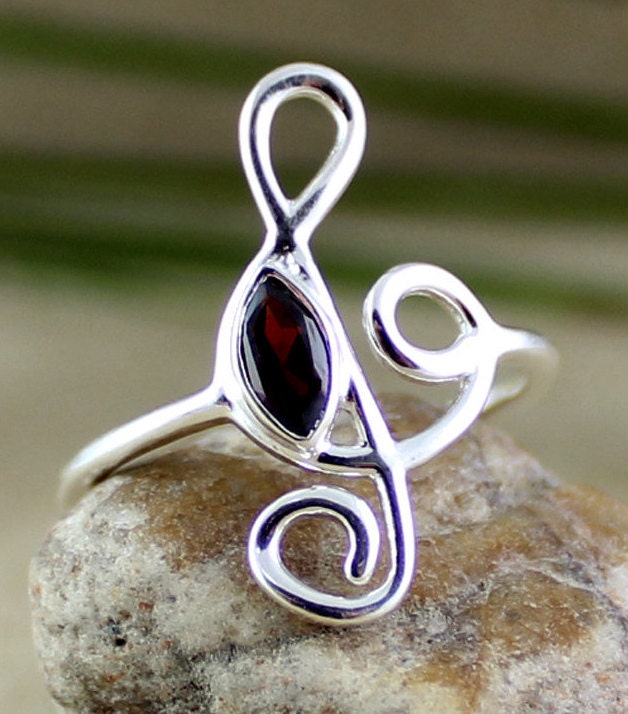 Sterling silverFunky Musical Note Ring,925 Adjustable Ring,Natural Gemstone,Garnet Daughter's Birthday Ring,Light Weight Ring girl jewelry