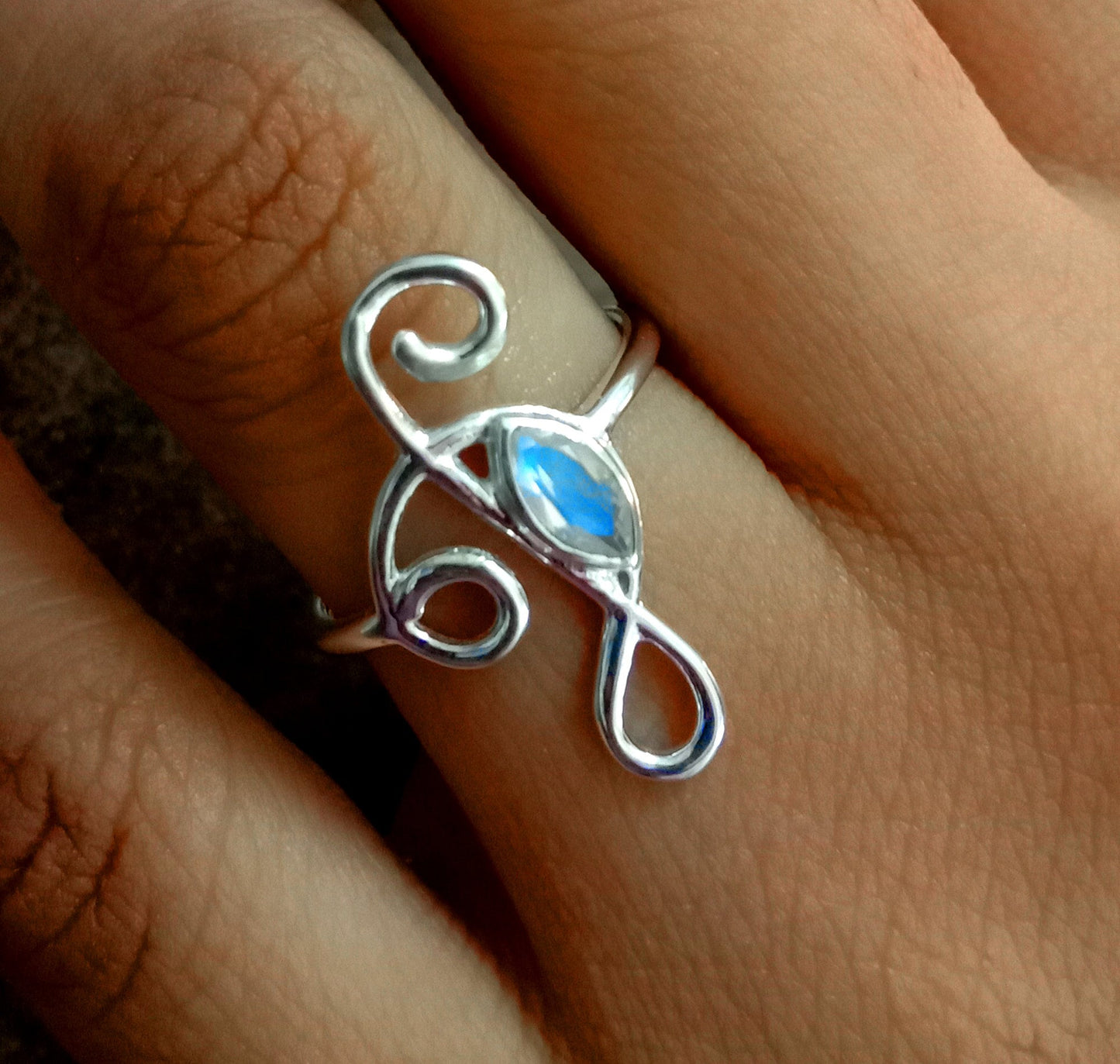 Sterling silverFunky Musical Note Ring,925 Adjustable Ring,Natural Gemstone,Garnet Daughter's Birthday Ring,Light Weight Ring girl jewelry