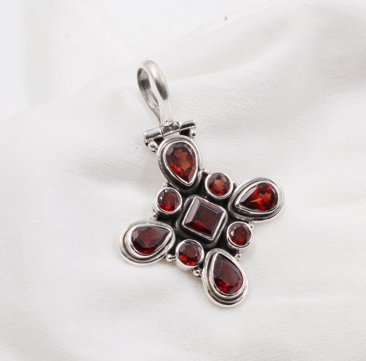 925 Sterling Silver Handmade Pendant, Garnet Gemstone Pendant,Anniversary Gift,Birthday Gift