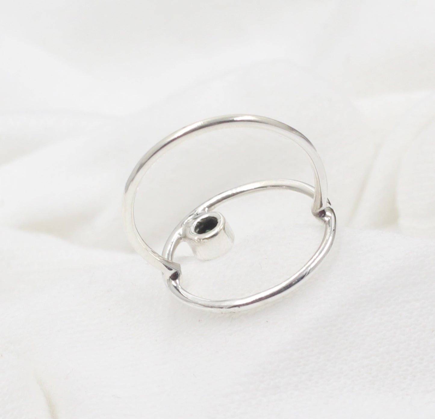 Natural Emerald in Circle Of Wholeness,The Infinity Ring,Gold Plated 925 Silver Ring,Sterling Jewelry,Birthday Gift,Anniversary Ring,for Mom