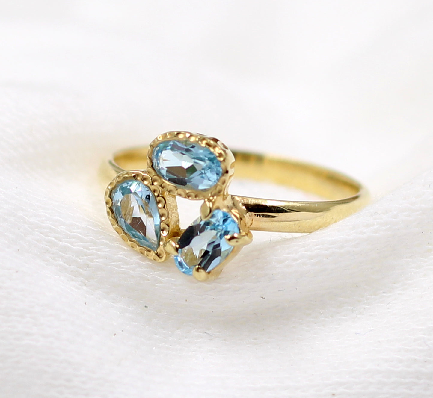 Stunning Swiss Blue Topaz Three-Stone Ring in Solid 925 Sterling Silver – A Perfect Gift For Your Woman| Hypoallergenic Jewelry For Her