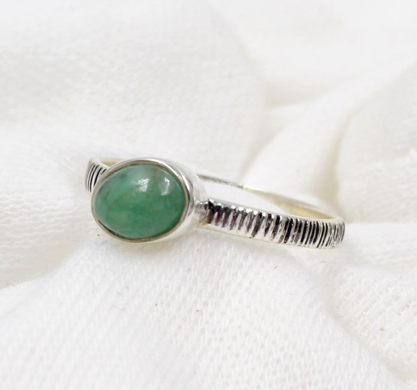 Emerald Ring,Textured Oxidized Handmade Ring,925 Silver Sterling Gemstone Jewelry,Engagement Ring,Anniversary gift,Gift For Her